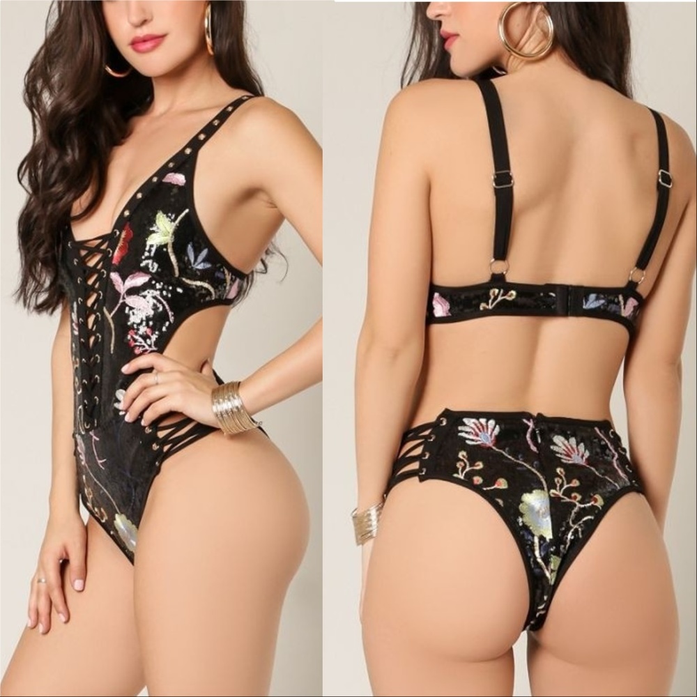 ❤LAST 1❤SEQUIN / EMBROIDERED SWIMSUIT - Picture 3 of 4